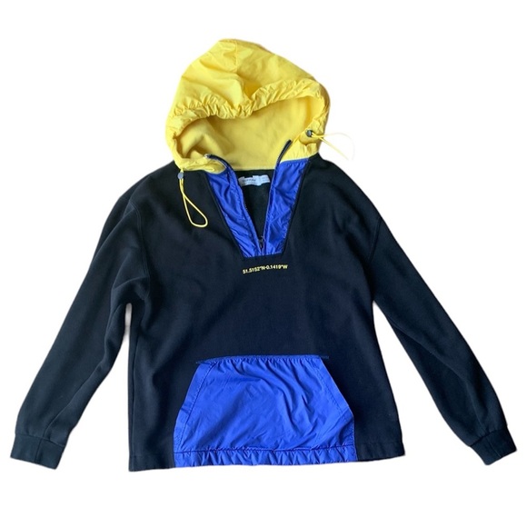 Topman Half Zip PullOver Hoodie - Picture 2 of 9